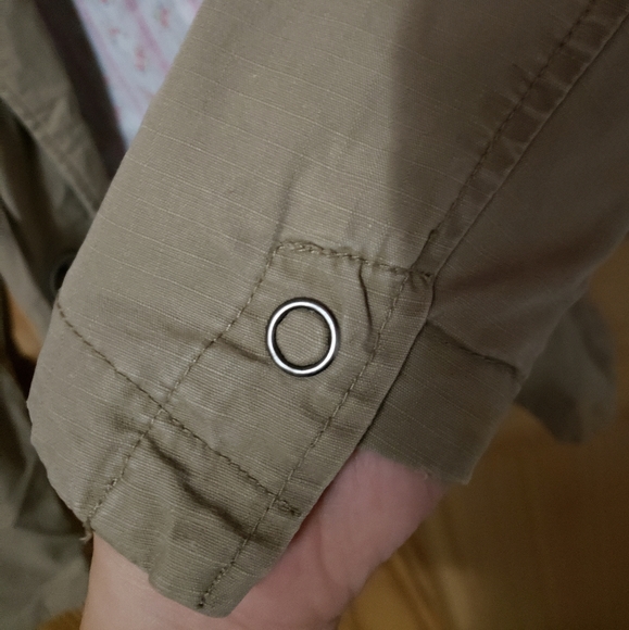 🌸Tan Floral Inner lining Jacket - Picture 6 of 7